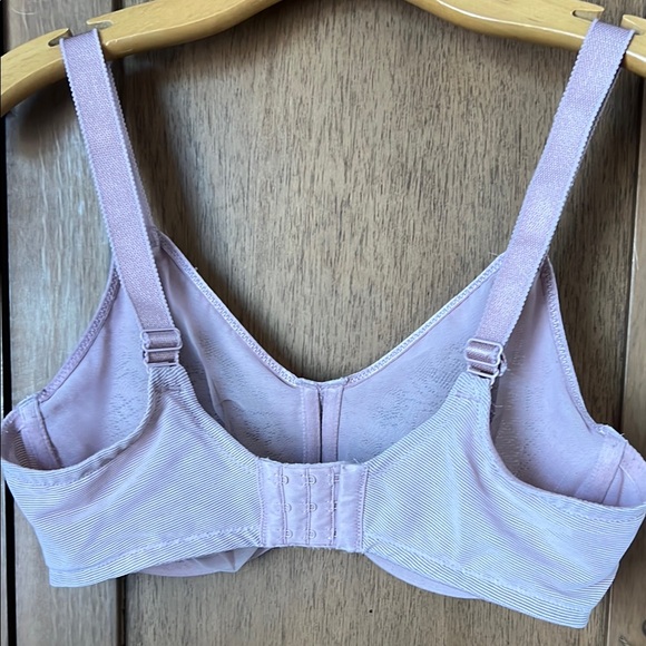 Wacoal Minimizer Lace Underwire Bra in Mauve - Picture 2 of 4